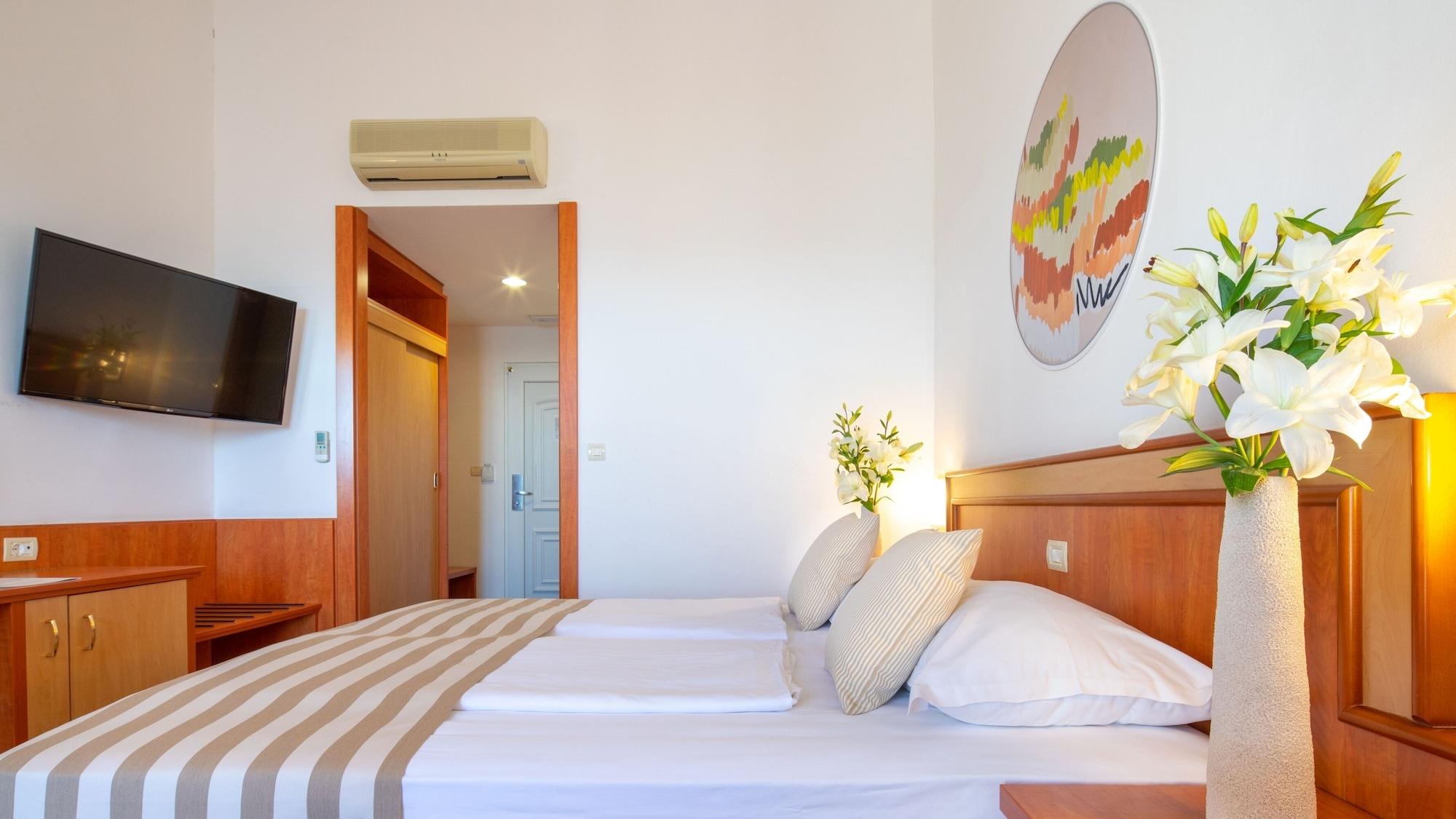 טוצפי Bluesun Holiday Village Afrodita מראה חיצוני תמונה